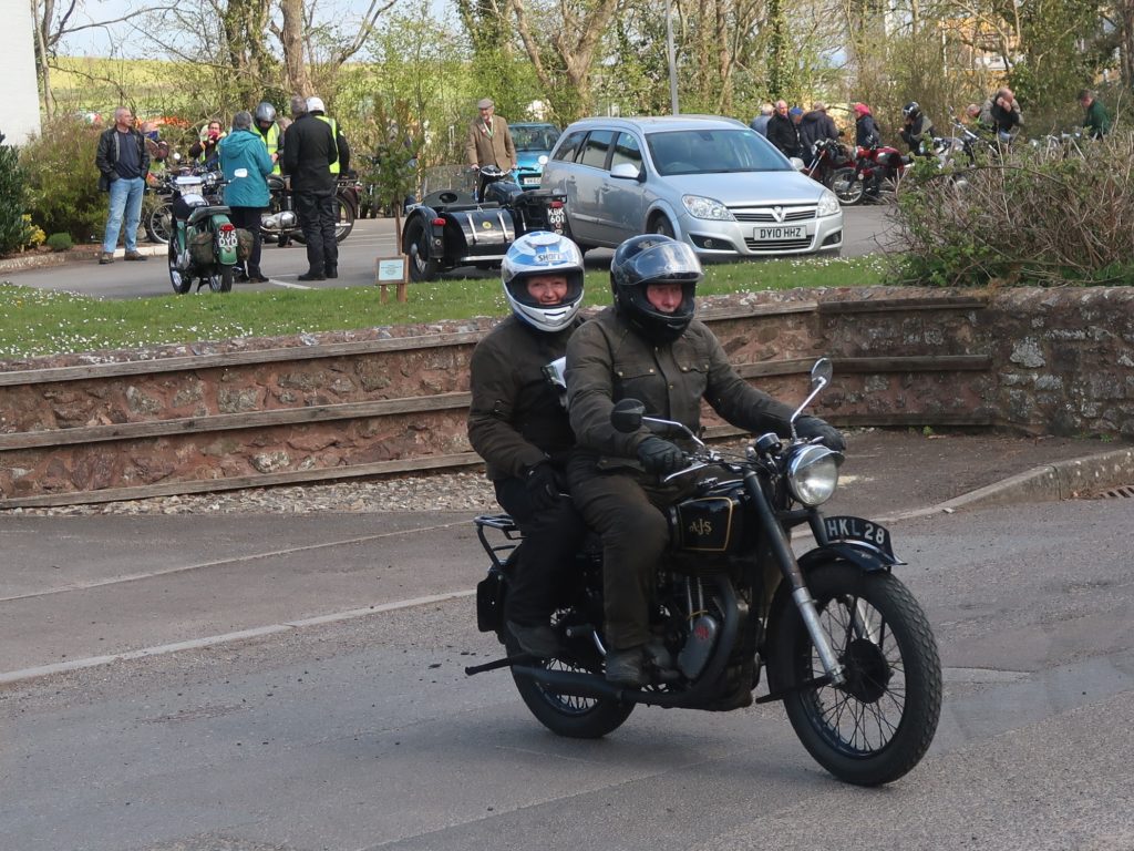 Nether Stowey lunch stop, Saturday - clothing reflects starting temperatures!