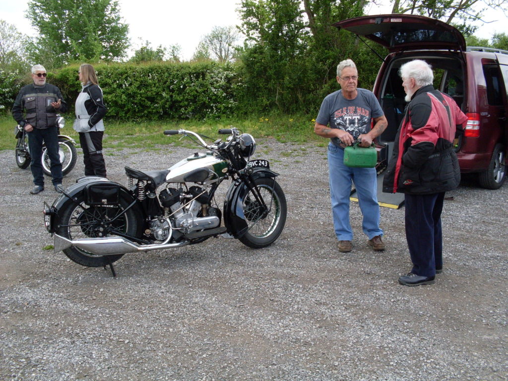 A Beezer (shiny!) and two Daves...