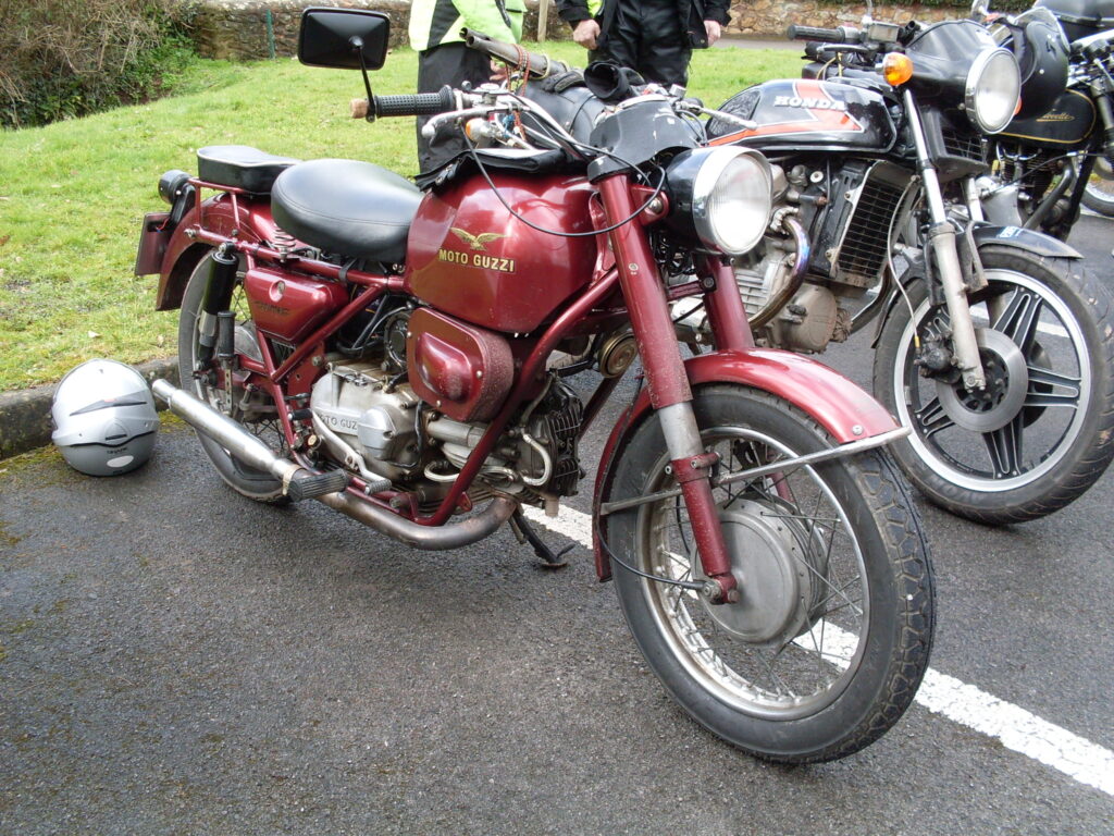 And another nice red 500cc Guzzi!