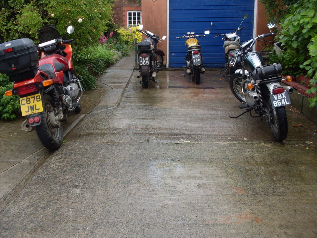 Definite damp!!